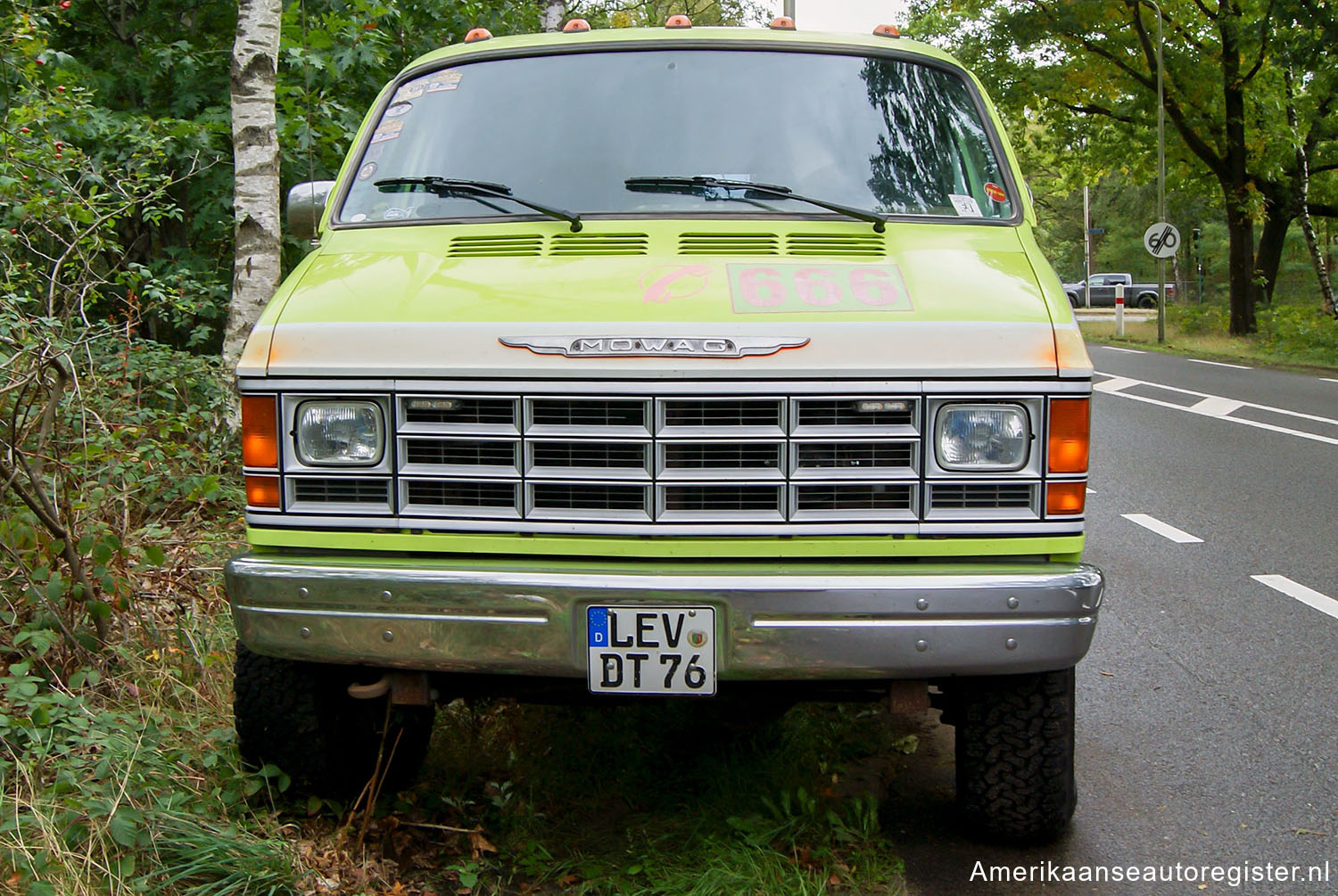 Dodge Ram Van uit 1986